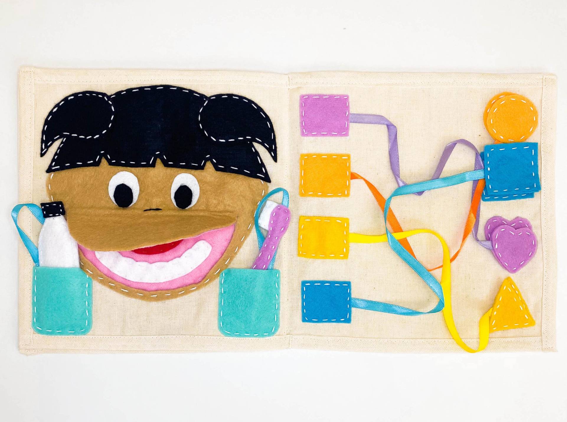 Painel Sensorial Assinatura de Brinquedos Educacionais Just Real Moms