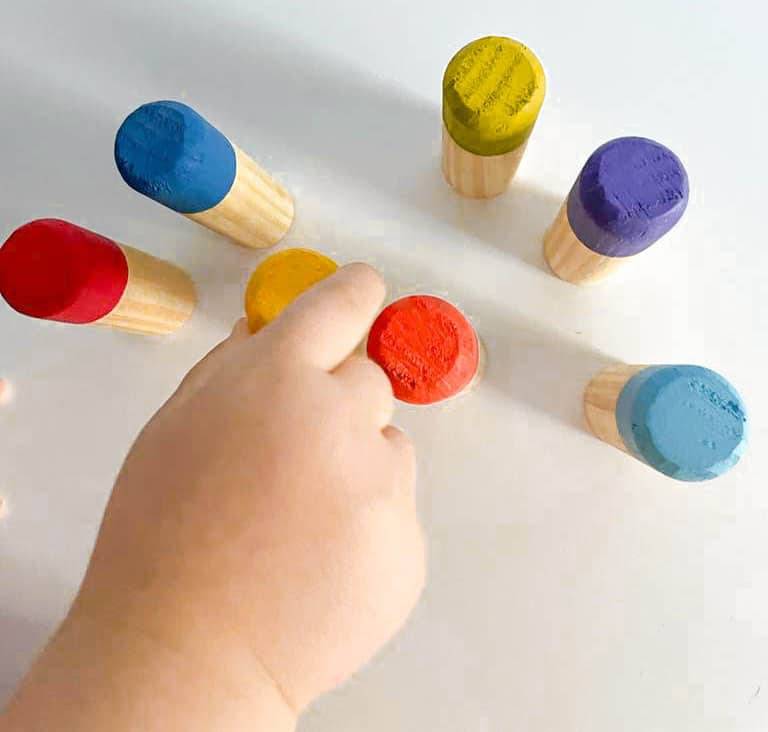 Coloridos Assinatura de Brinquedos Educacionais Just Real Moms